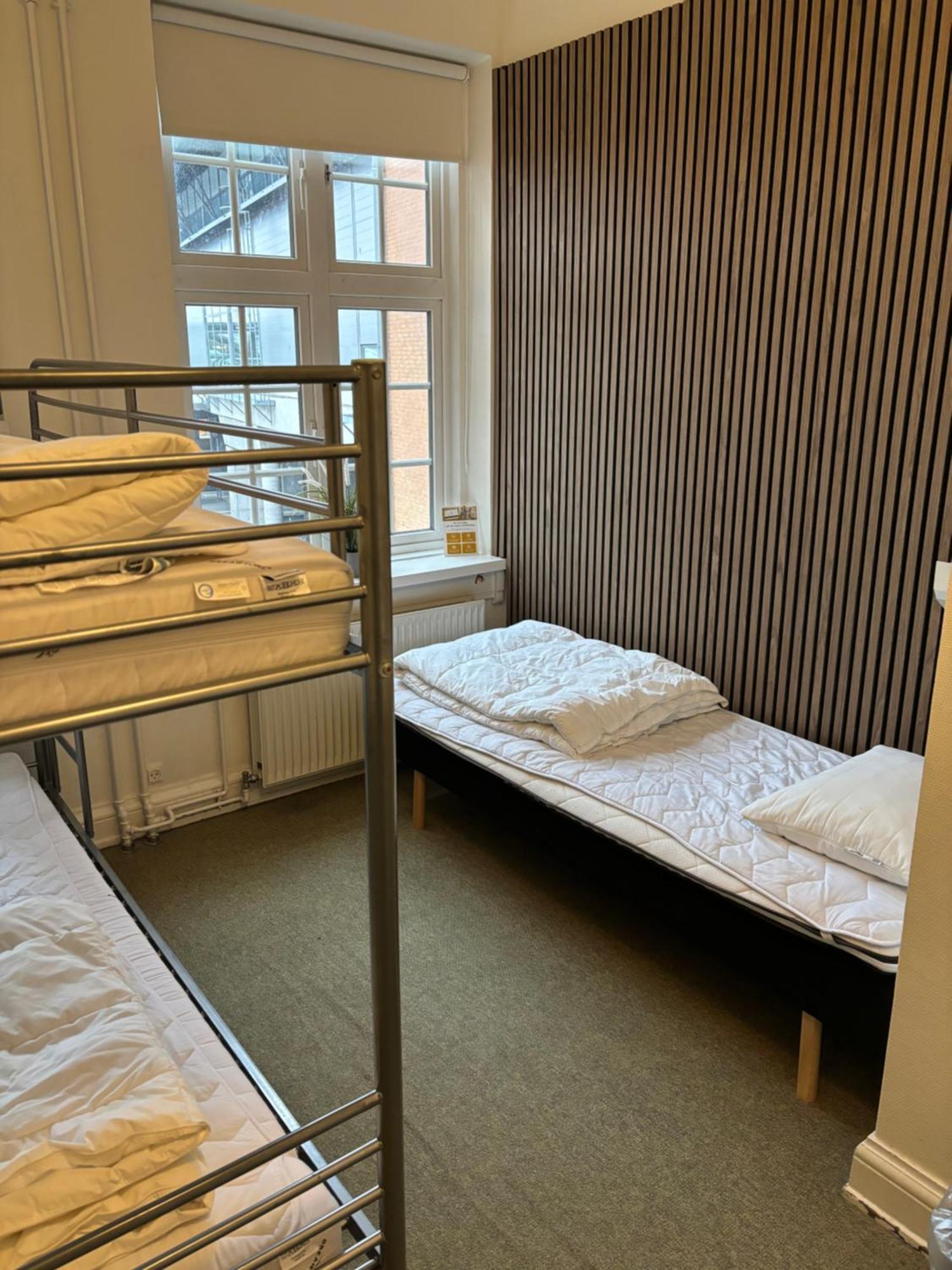 Danhostel Odense City Екстериор снимка Hostel room in Helsinki, Finland