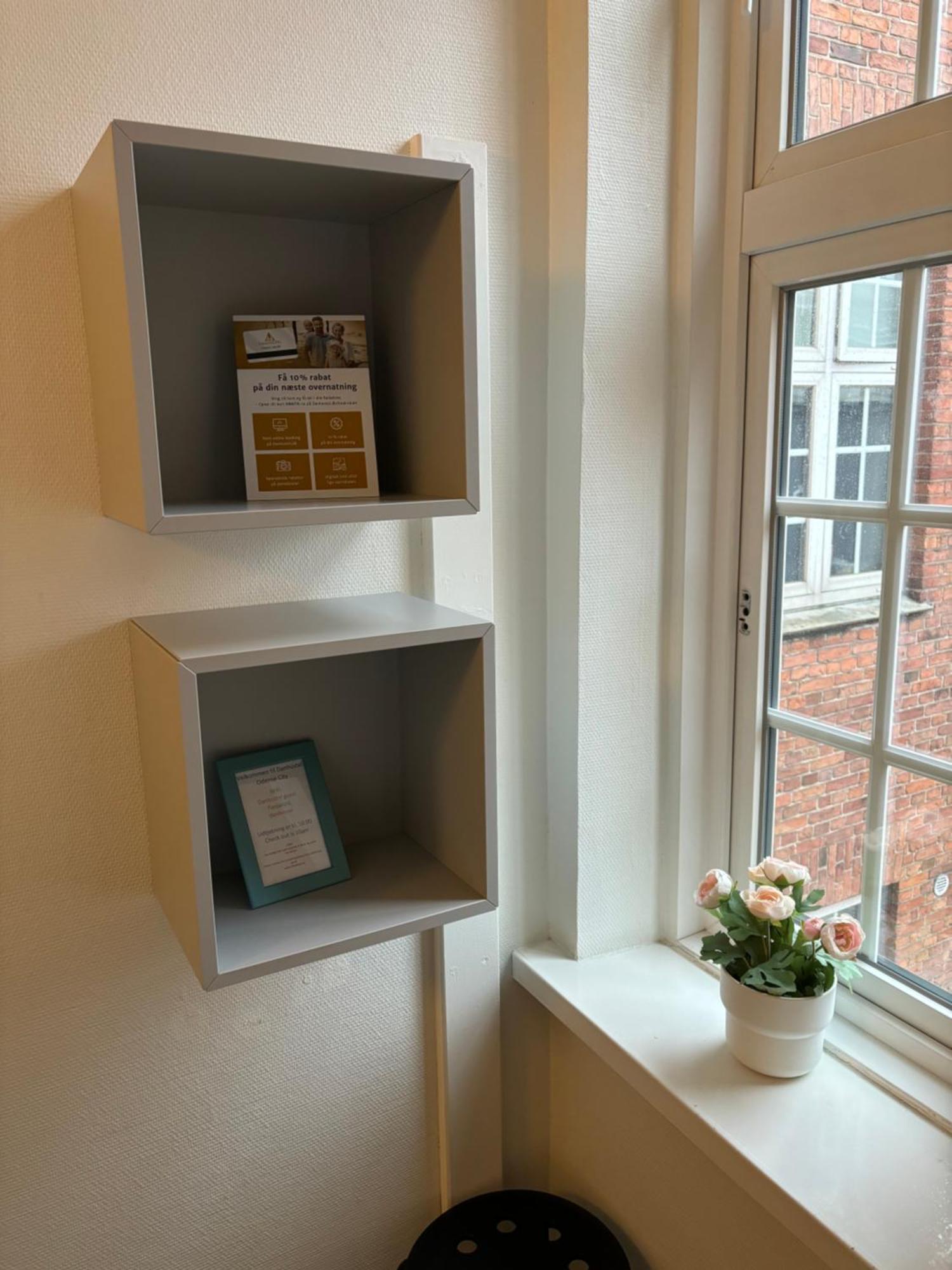 Danhostel Odense City Екстериор снимка The window at 221B Baker Street