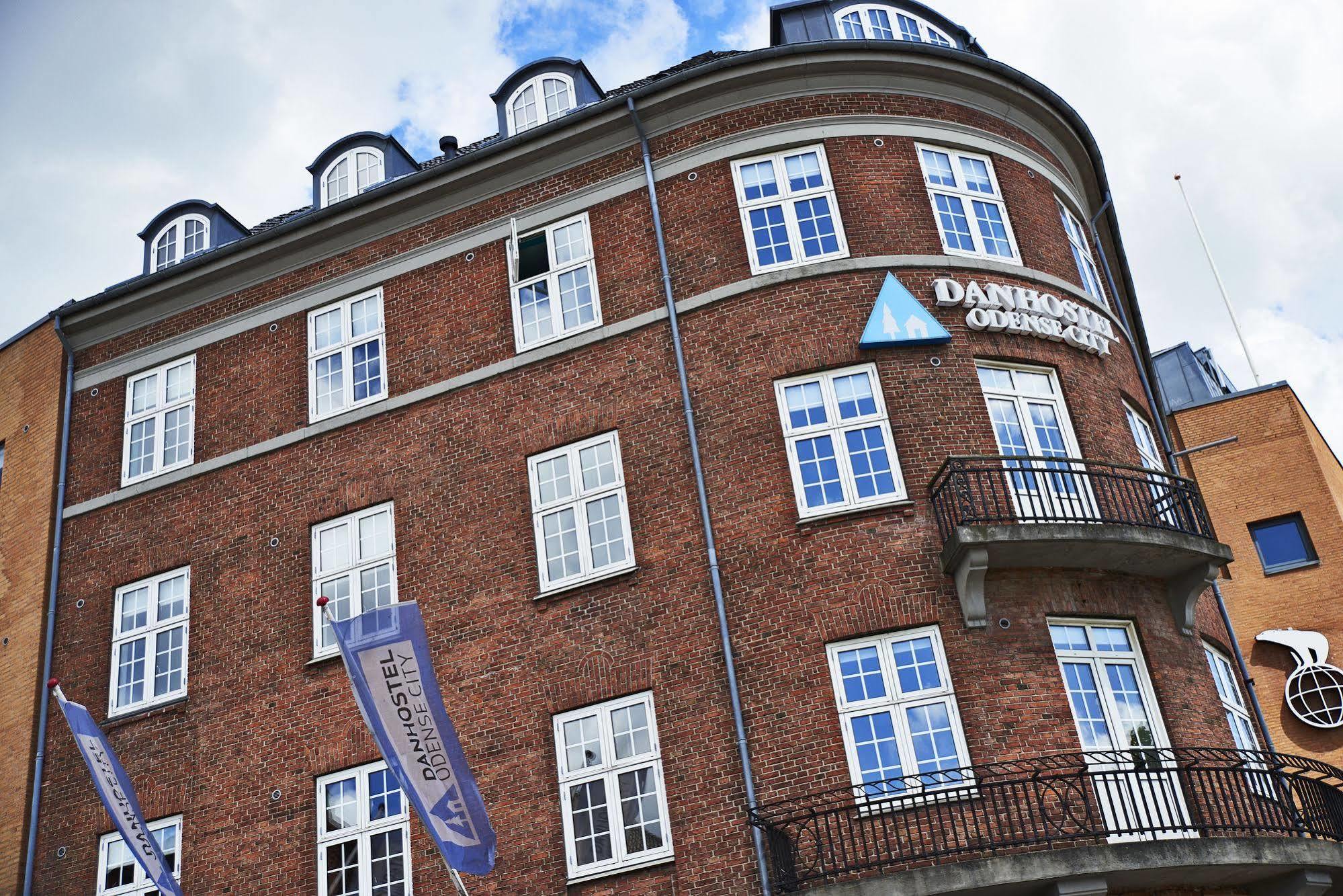 Danhostel Odense City Екстериор снимка Danmarks Radio's headquarters in Copenhagen